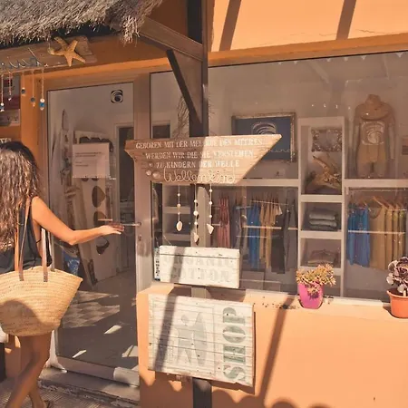 - Tierra - Surf & Yoga *